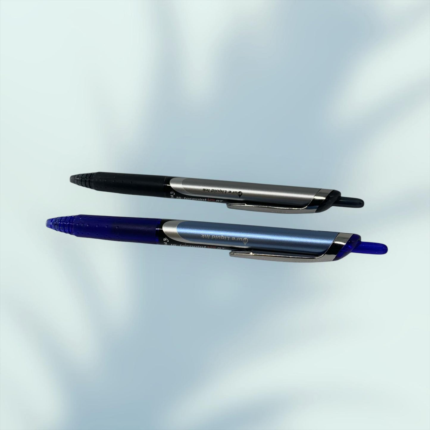 Lapicera Pilot de tinta líquida, retráctil.