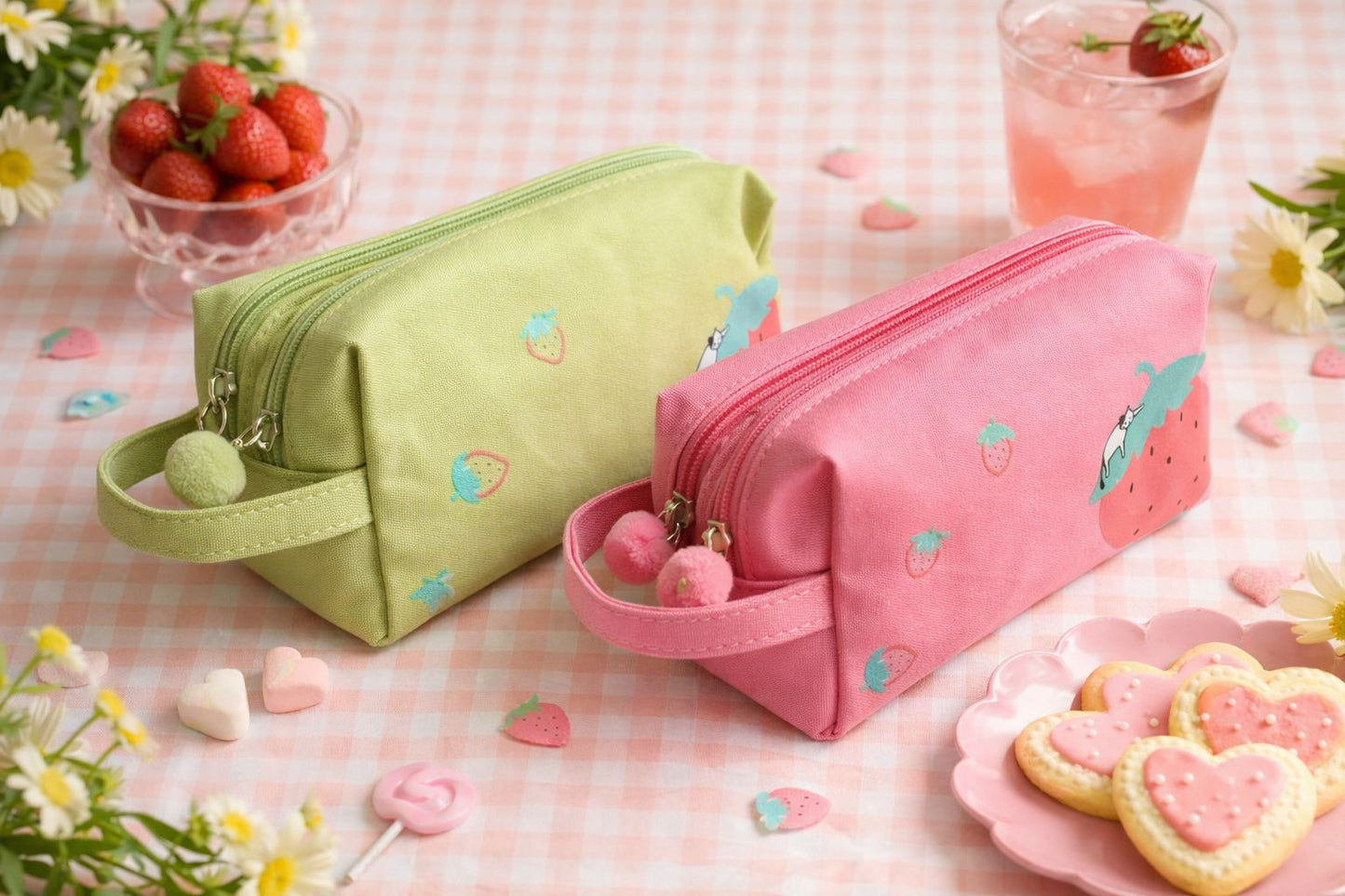 Cartuchera Saroo Sweet dos Cierres con Pompones